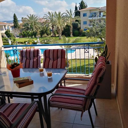 Paradise Gardens II Anastasia Apartment Paphos Bagian luar foto