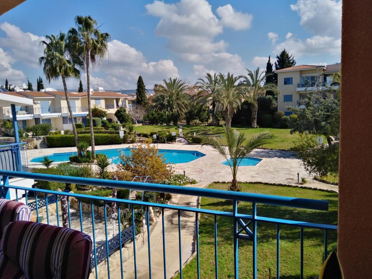 Paradise Gardens II Anastasia Apartment Paphos Bagian luar foto